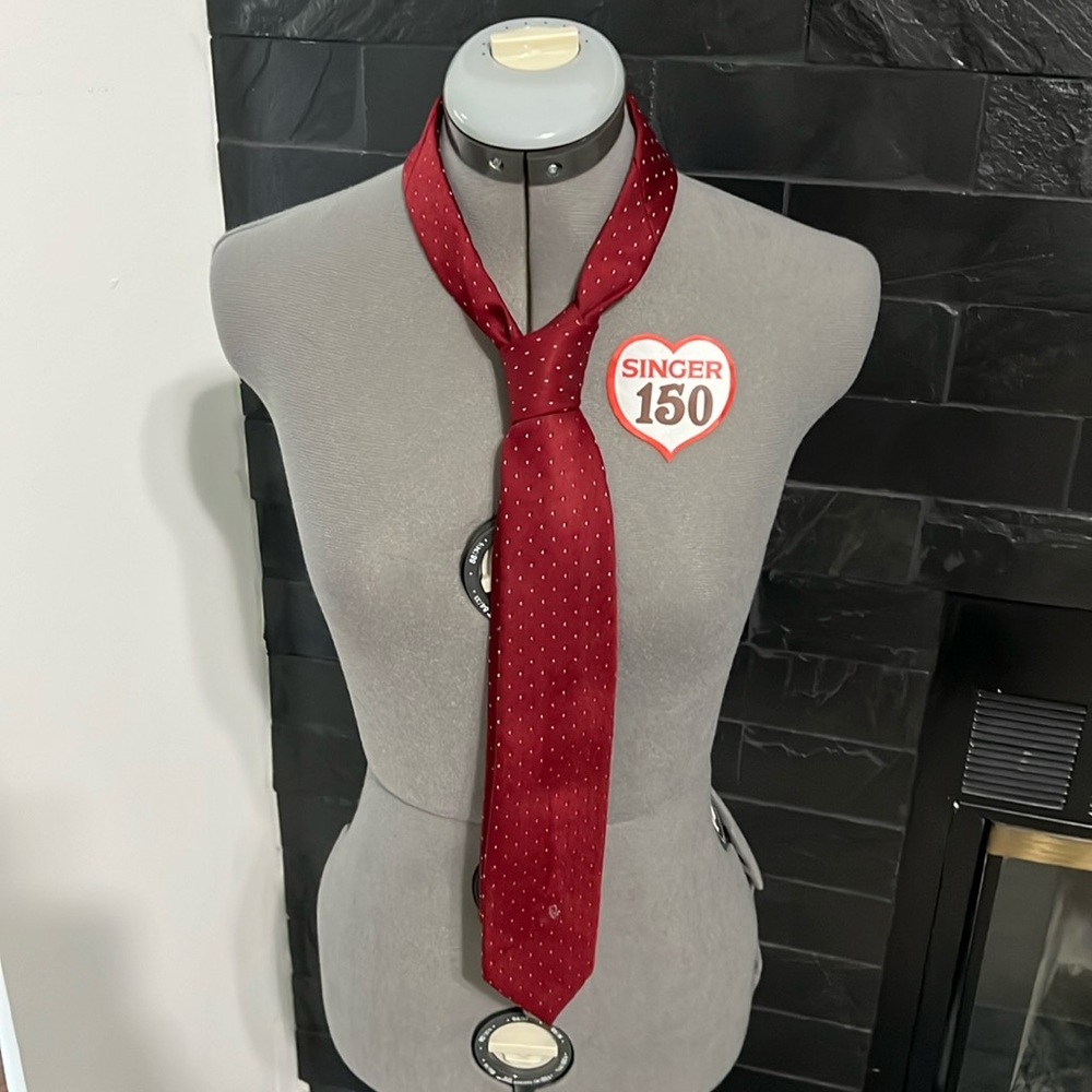 Red men’s Christian Dior tie